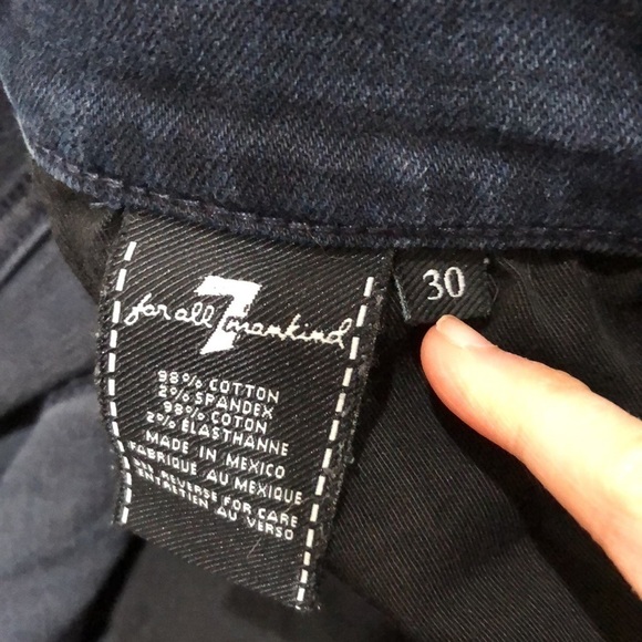 7 for All Mankind Standard Straight Leg Jeans Size 30 30x32 Distressed Dark Blue - Picture 9 of 10